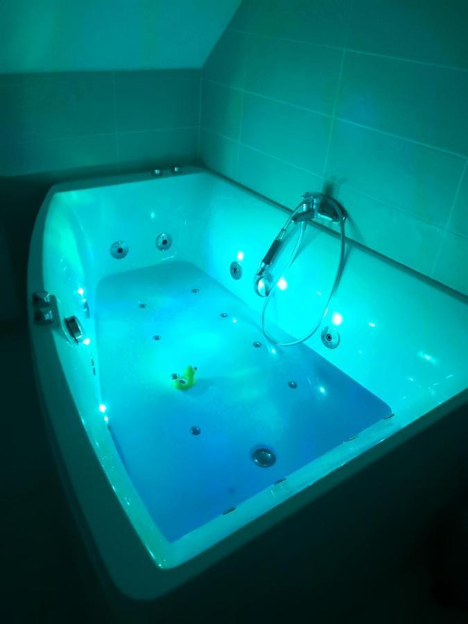 Maison Individuelle, Campagne, 3 Chambres, Baignoire Balneo 2 Places Genech Luaran gambar